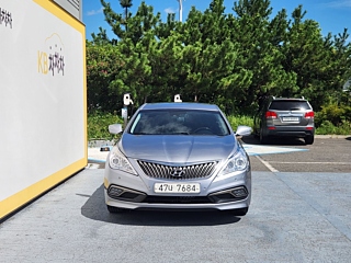 HYUNDAI GRANDEUR HG HYBRID 2016