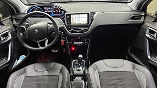 PEUGEOT 2008 2017