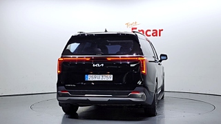 KIA CARNIVAL 2025