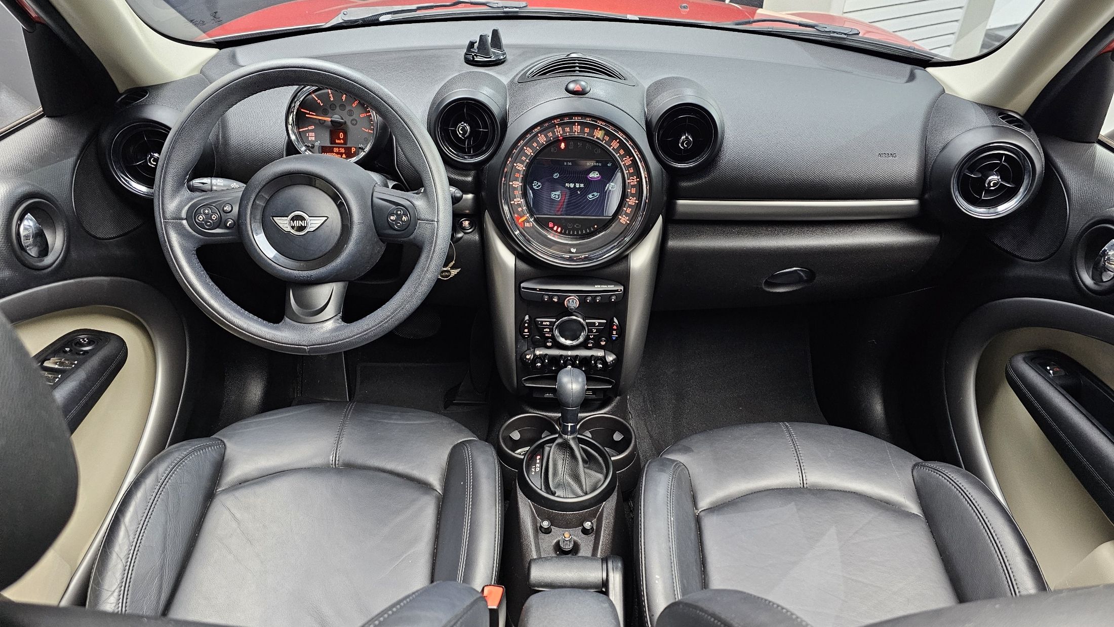 MINI COUNTRYMAN COOPER D 2016