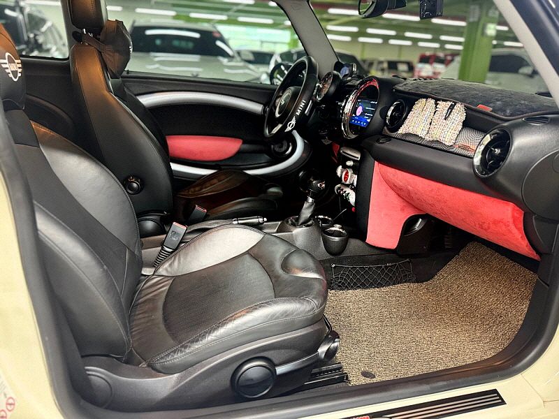 MINI COOPER S 2010