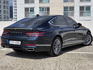 GENESIS G80 RG3 2022