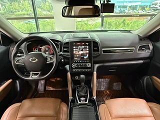 SAMSUNG QM6 2023