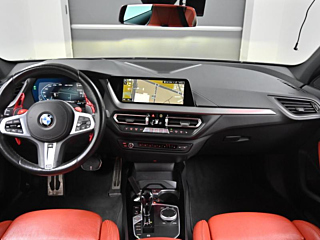 BMW 1-SERIES F40 2021