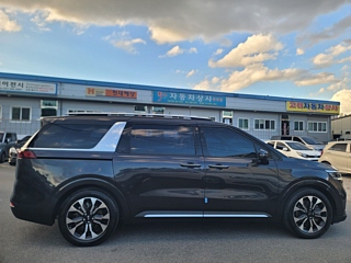KIA CARNIVAL 2021