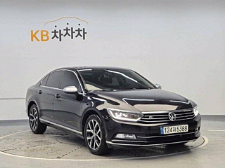 VOLKSWAGEN PASSAT GT B8 2018