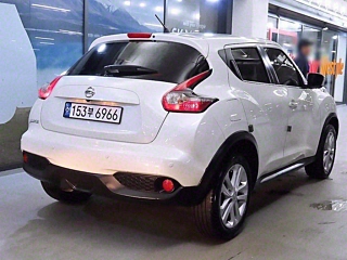 NISSAN JUKE 2017