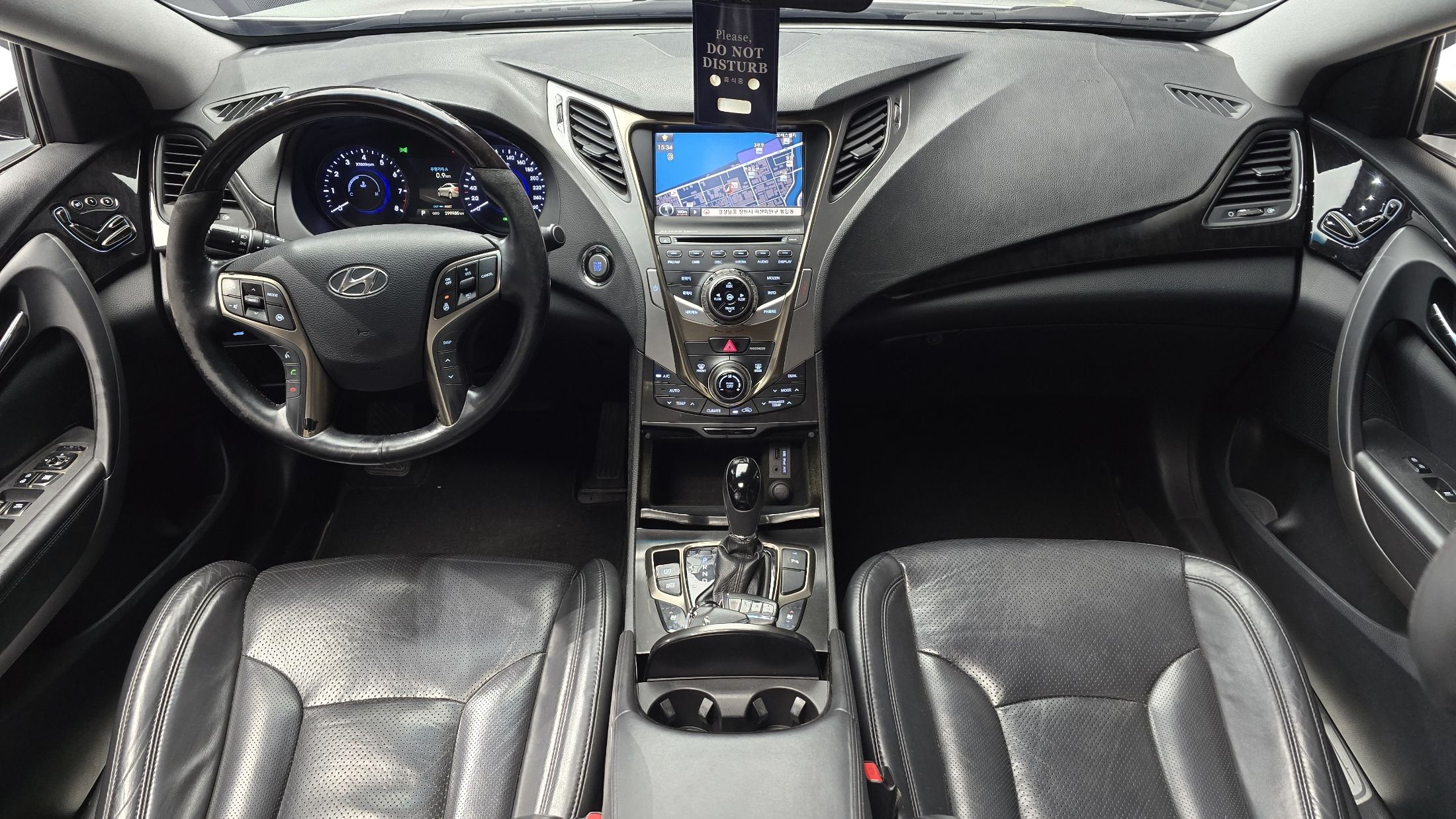 HYUNDAI GRANDEUR HG 2013