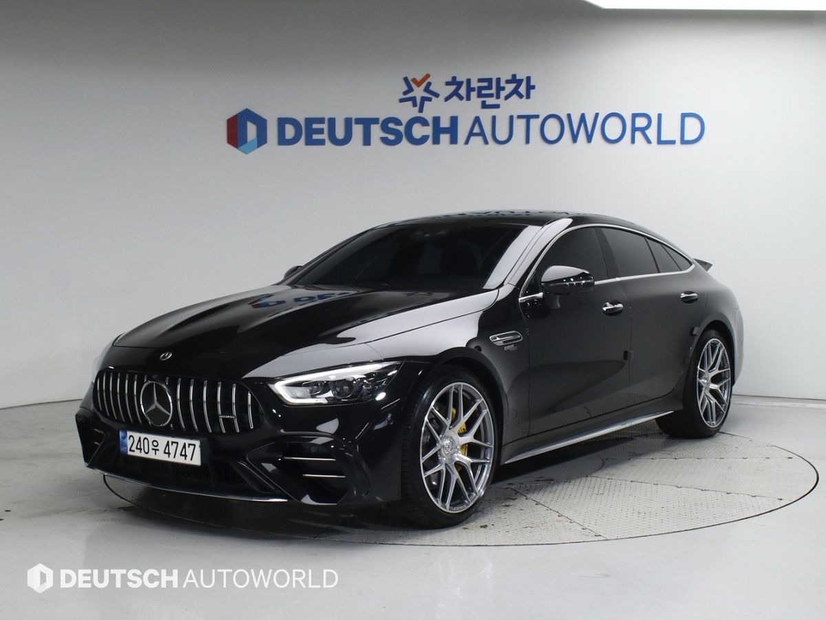MERCEDES BENZ AMG GT 2023