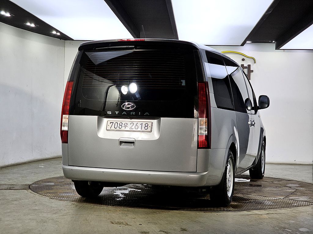 HYUNDAI STARIA 2022