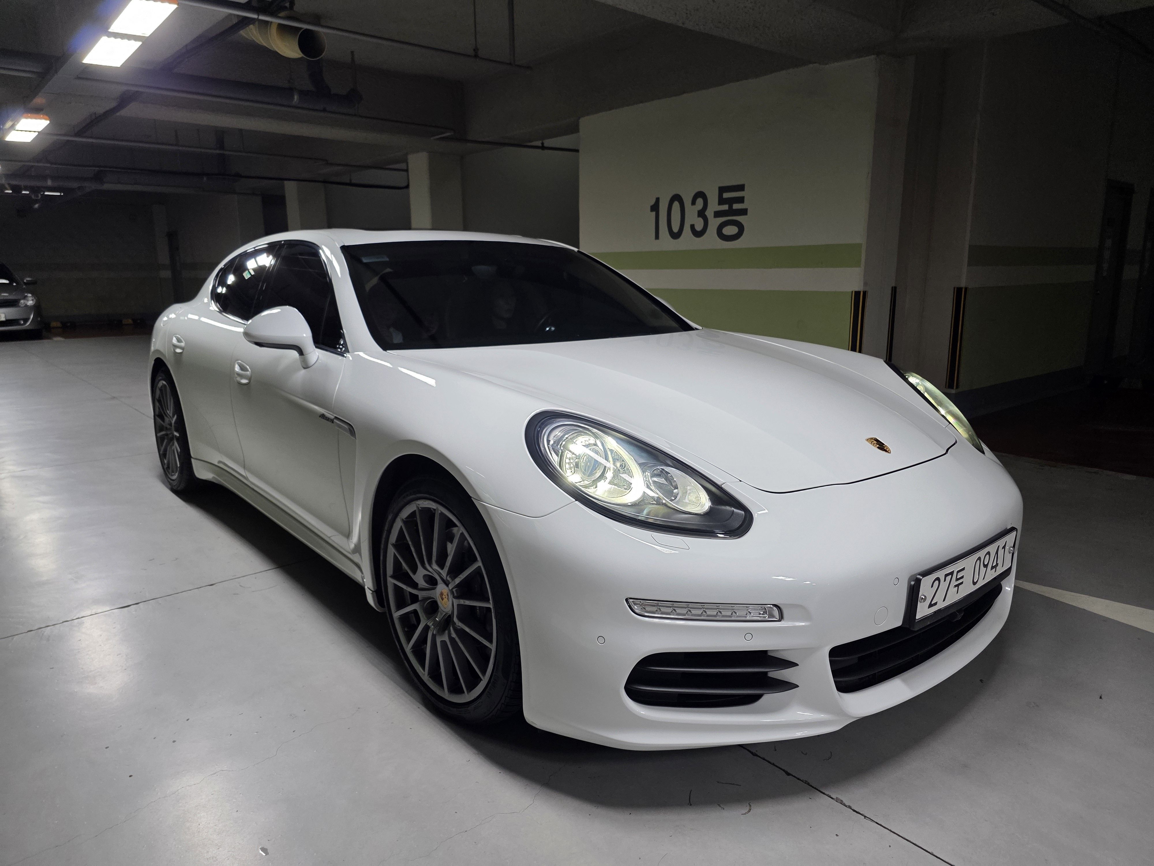 Аукционный лист PORSCHE PANAMERA 2015