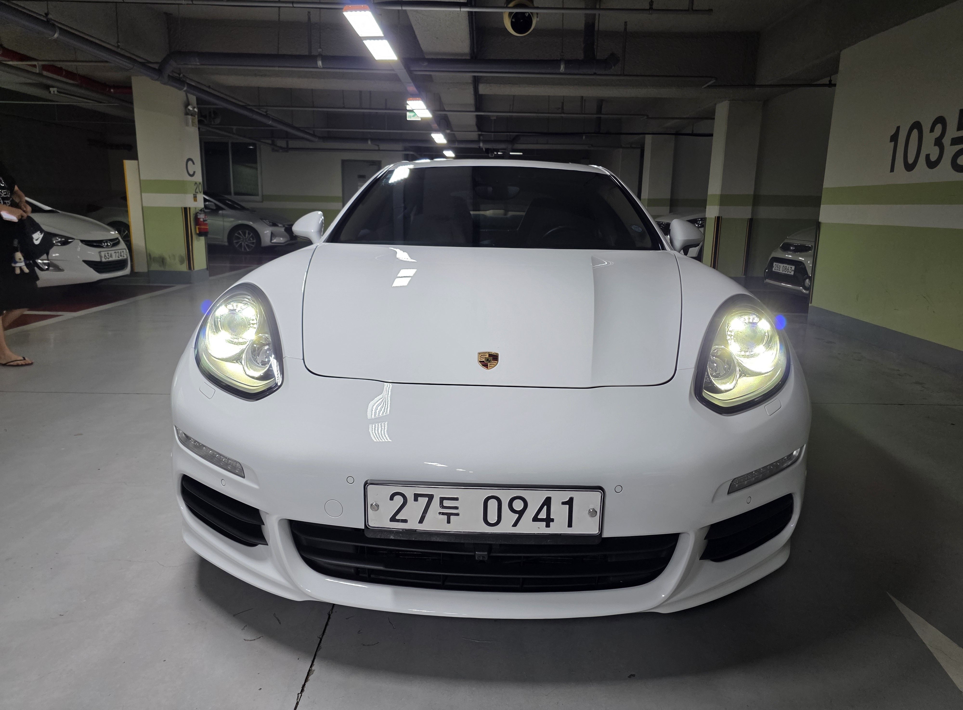 PORSCHE PANAMERA 2015