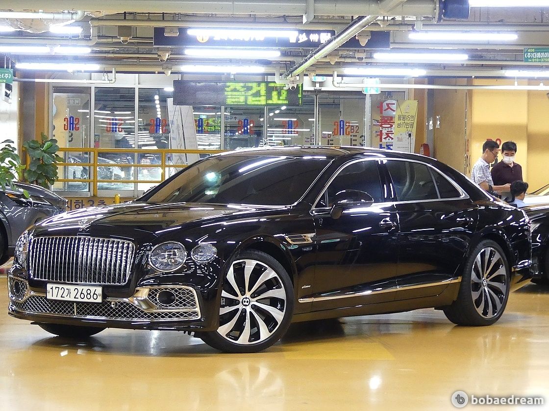 Аукционный лист BENTLEY FLYING SPUR 2023