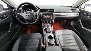 VOLKSWAGEN PASSAT 2018