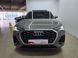 AUDI Q3 F3 2022