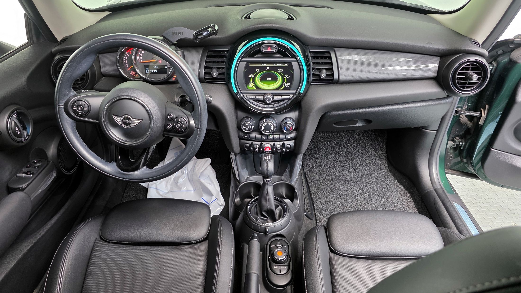 MINI COOPER D 2016