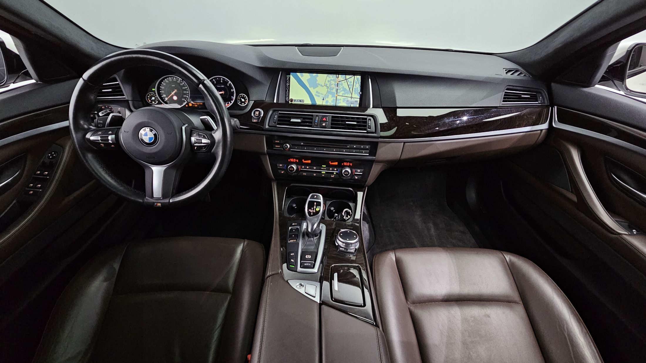 BMW 5-SERIES F10 2016