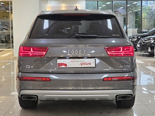 AUDI Q7 4M 2019