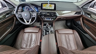 BMW 5-SERIES G30 2018