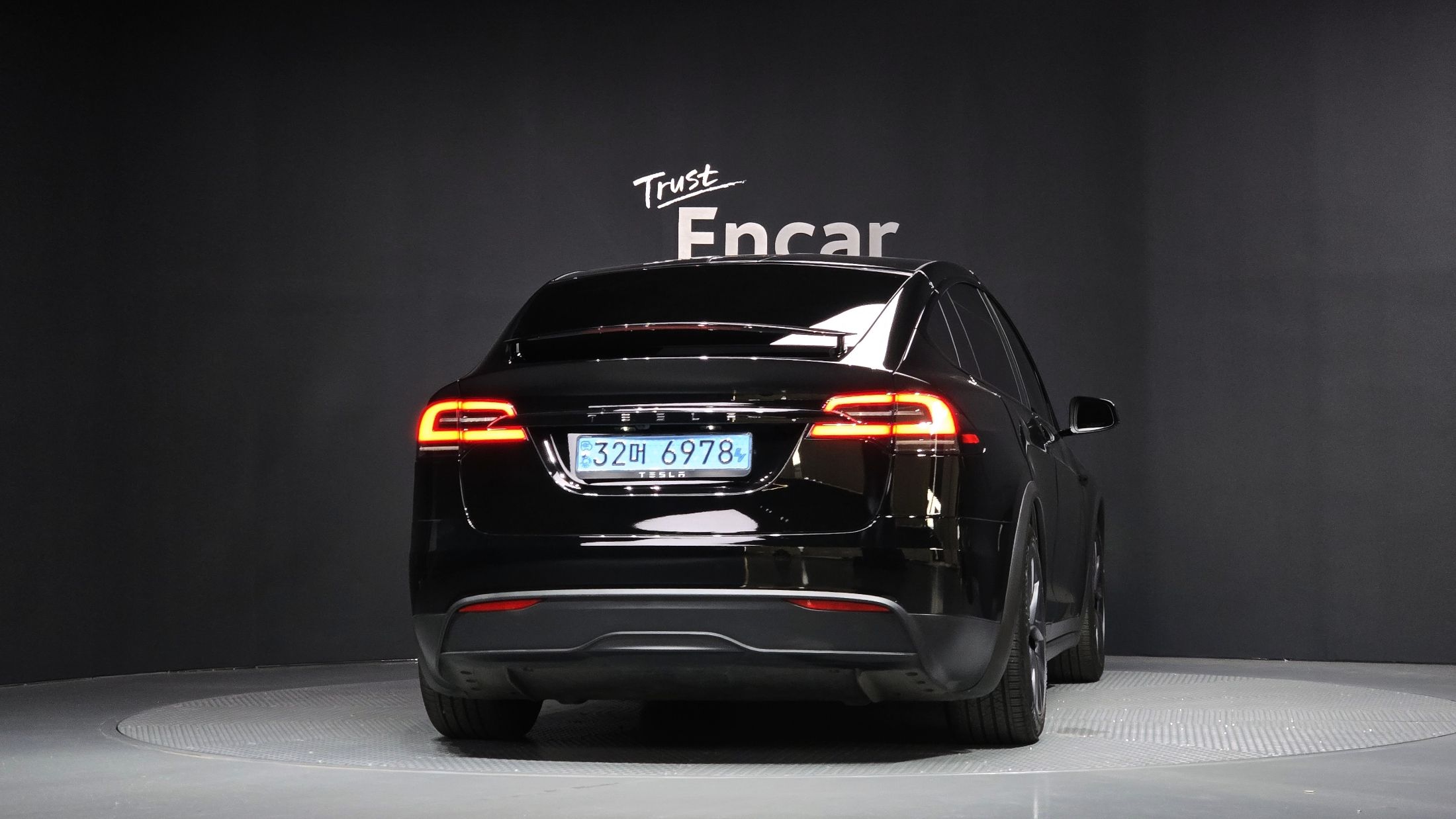 TESLA MODEL X 2024