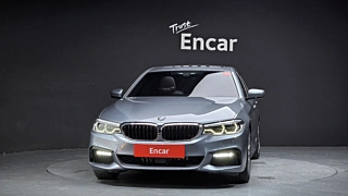 BMW 5-SERIES G30 2017