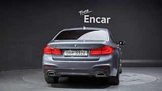 BMW 5-SERIES G30 2017