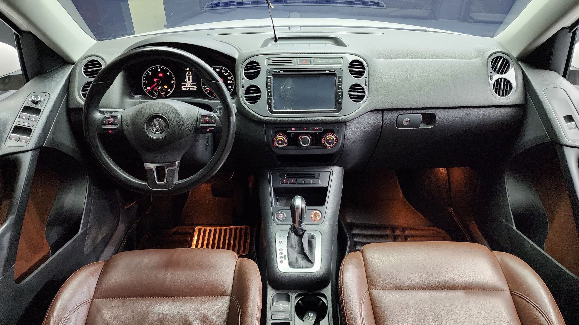 VOLKSWAGEN TIGUAN 2014