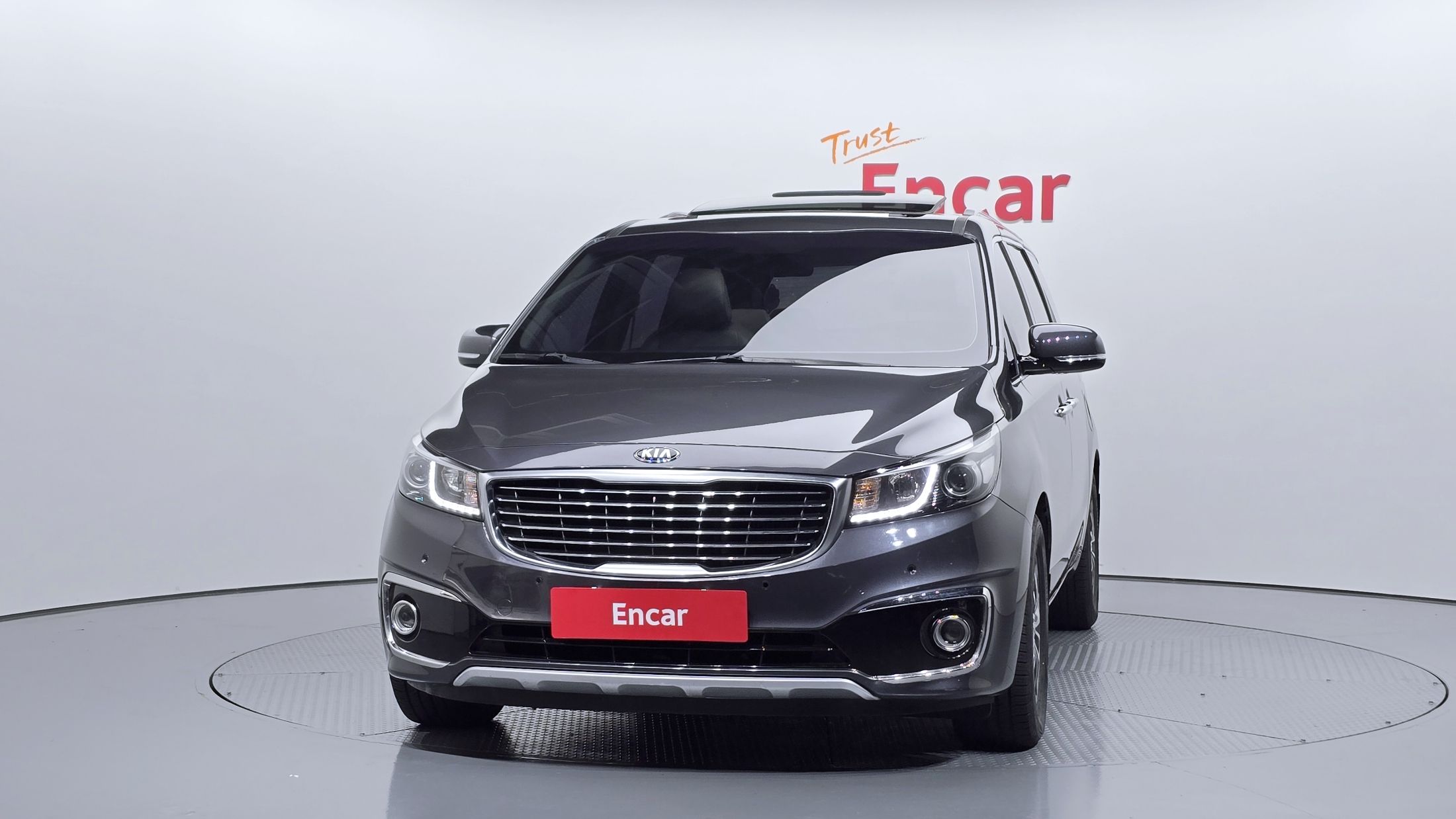 KIA CARNIVAL 2015