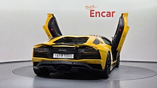 LAMBORGHINI AVENTADOR 2017