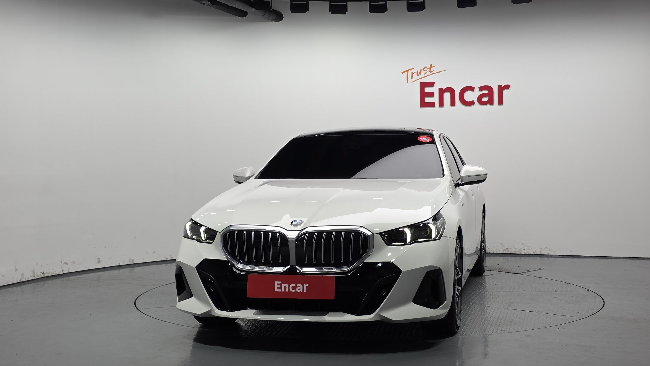 BMW 5-SERIES G60 2024