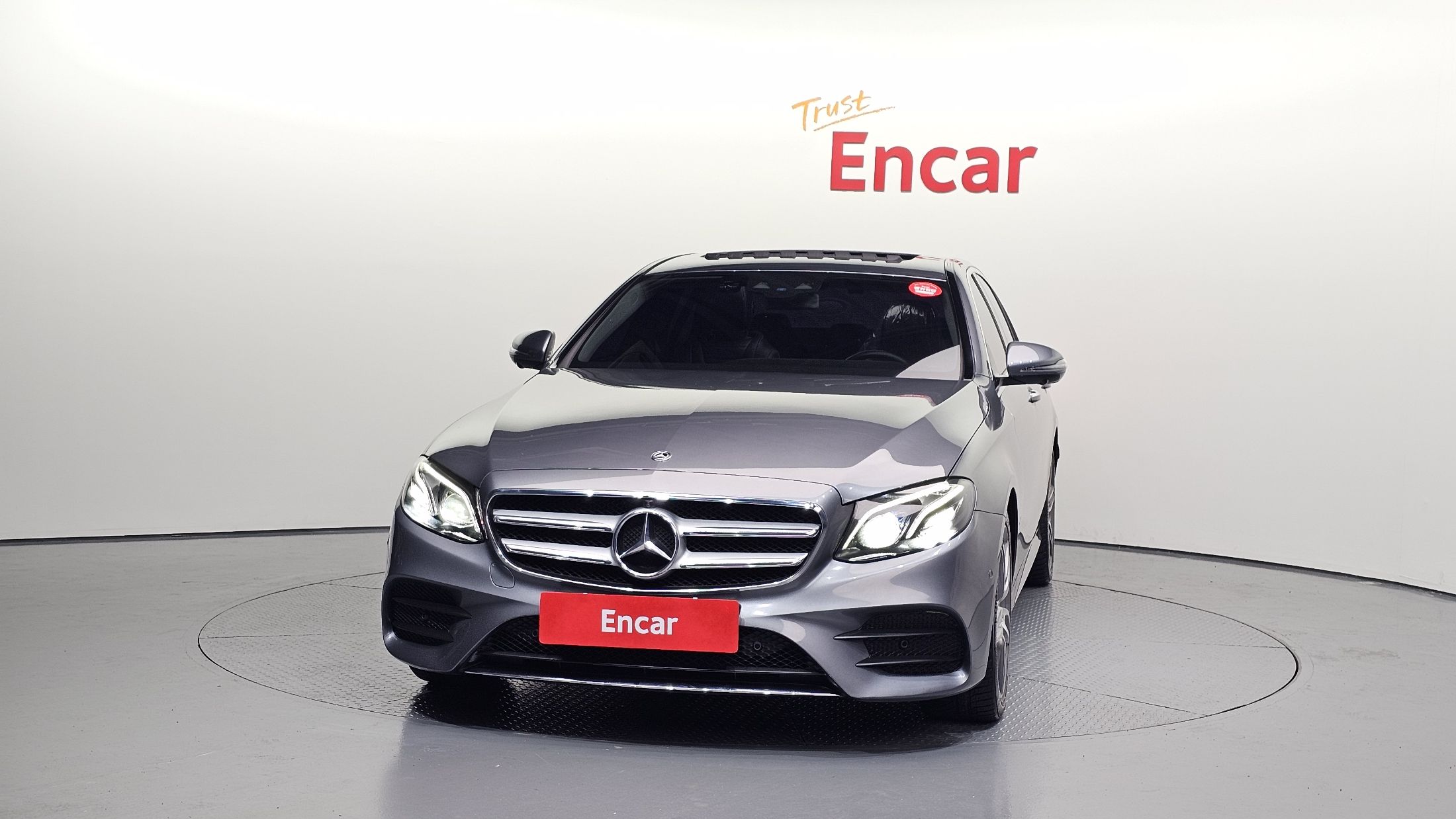 MERCEDES BENZ E-CLASS W213 2018