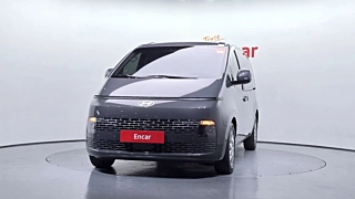 HYUNDAI STARIA 2025