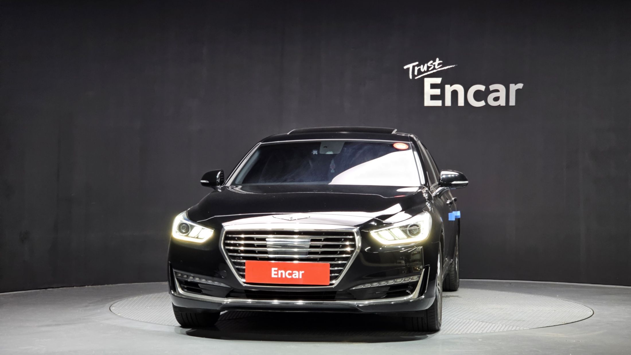 GENESIS EQ900 2016