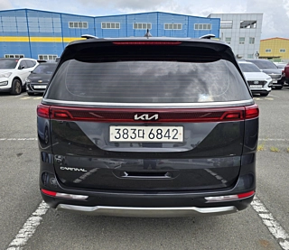 KIA CARNIVAL 2023