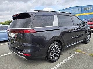 KIA CARNIVAL 2023