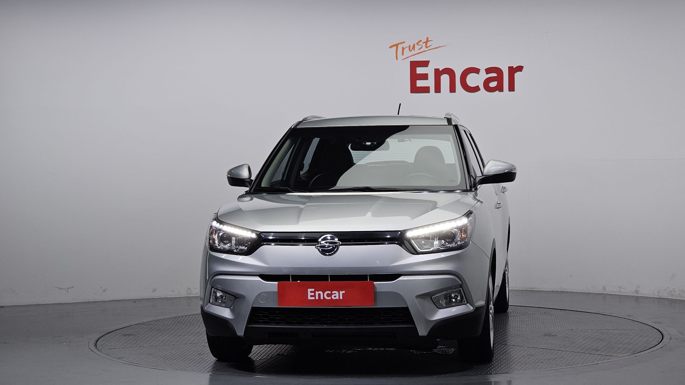 SSANGYONG TIVOLI 2015