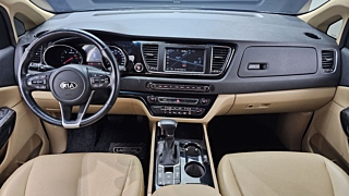 KIA CARNIVAL 2018