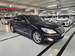 HYUNDAI GENESIS 2011