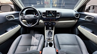 HYUNDAI VENUE 2023