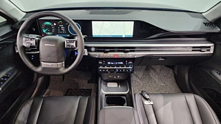 HYUNDAI GRANDEUR GN7 2025