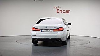 BMW 5-SERIES G30 2022