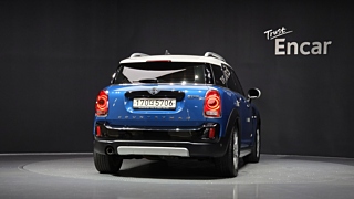 MINI COUNTRYMAN COOPER D 2018