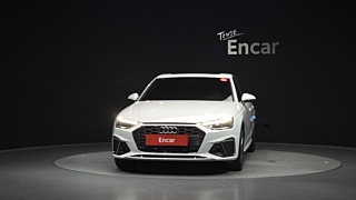 AUDI A4 B9 2023