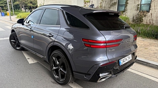 GENESIS GV70 2024