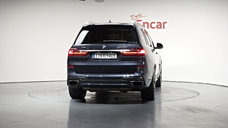BMW X7 G07 2020