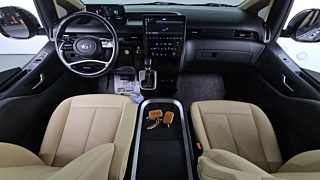 HYUNDAI STARIA 2023