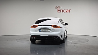 KIA STINGER 2017