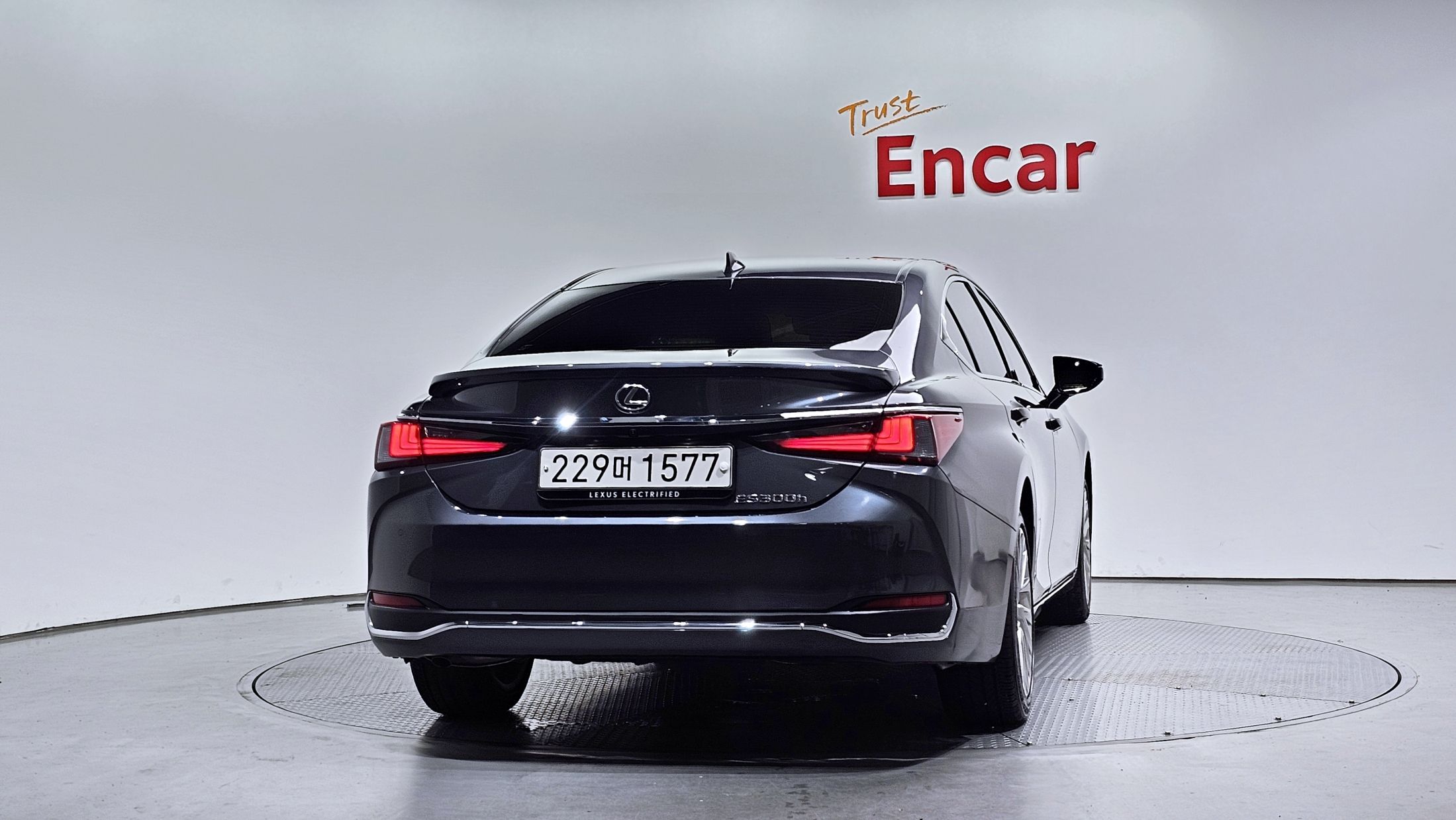 LEXUS ES300H 2024