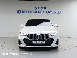 BMW 5-SERIES G60 520i M Sport 2023