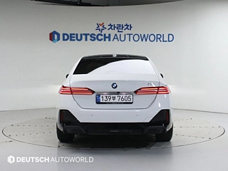 BMW 5-SERIES G60 520i M Sport 2023